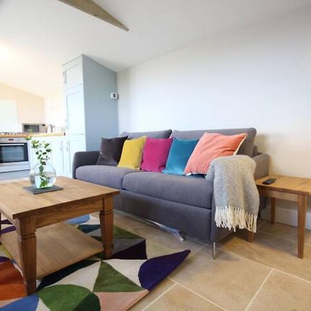 Pass The Keys Stunning Location Close To City Centre Bath Exterior photo